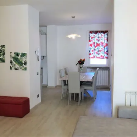 Feel at Home - CASA ALEXANDRA Lovere Buitenkant foto
